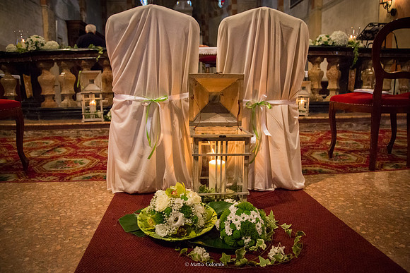 Matrimonio religioso nella chiesa di San Lanfranco a Pavia, ricevimento ai Granai Certosa.