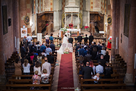 Matrimonio religioso nella chiesa di San Lanfranco a Pavia, ricevimento ai Granai Certosa.