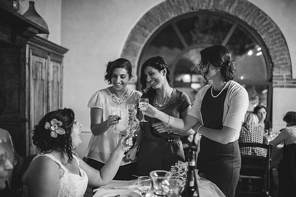 Matrimonio religioso nella chiesa di San Lanfranco a Pavia, ricevimento ai Granai Certosa.