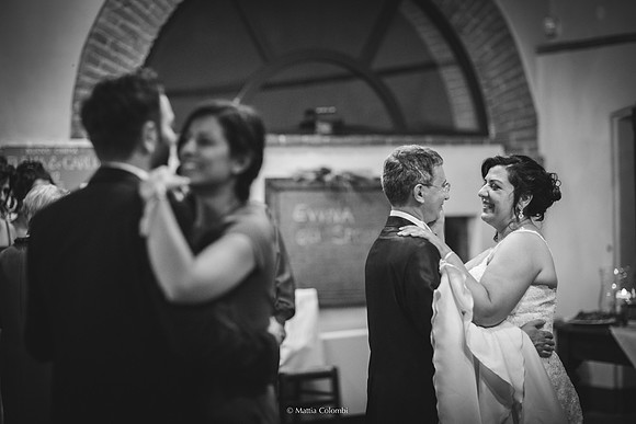 Matrimonio religioso nella chiesa di San Lanfranco a Pavia, ricevimento ai Granai Certosa.