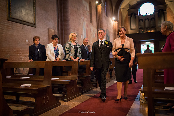 Matrimonio religioso nella chiesa di San Lanfranco a Pavia, ricevimento ai Granai Certosa.
