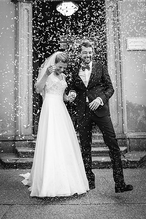 Matrimonio Civile nella chiesetta del Comune di Pavia, Ricevimento Agriturismo Boccapane.
