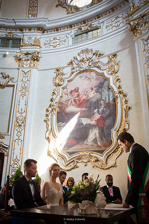 Matrimonio Civile nella chiesetta del Comune di Pavia, Ricevimento Agriturismo Boccapane.
