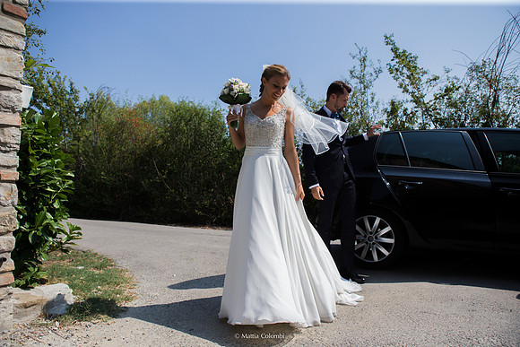 Matrimonio Civile nella chiesetta del Comune di Pavia, Ricevimento Agriturismo Boccapane.