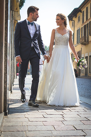 Matrimonio Civile nella chiesetta del Comune di Pavia, Ricevimento Agriturismo Boccapane.