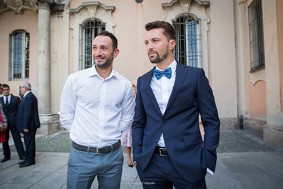 Matrimonio Civile nella chiesetta del Comune di Pavia, Ricevimento Agriturismo Boccapane.