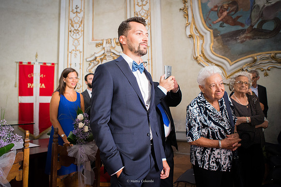 Matrimonio Civile nella chiesetta del Comune di Pavia, Ricevimento Agriturismo Boccapane.