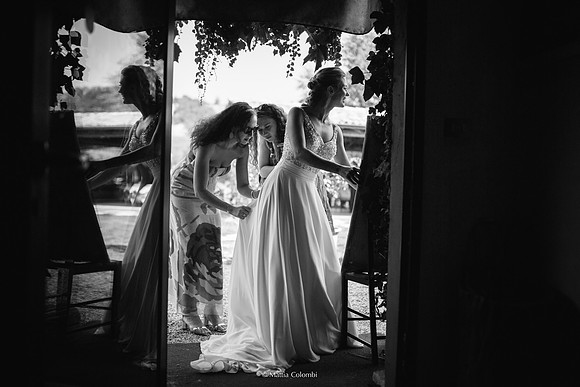 Matrimonio Civile nella chiesetta del Comune di Pavia, Ricevimento Agriturismo Boccapane.