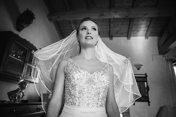 Matrimonio Civile nella chiesetta del Comune di Pavia, Ricevimento Agriturismo Boccapane.