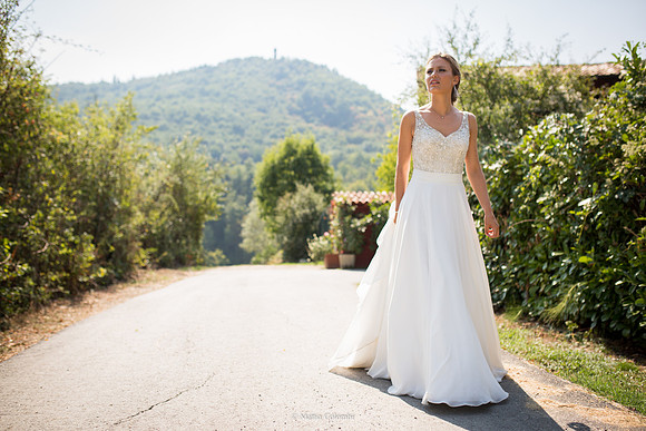 Matrimonio Civile nella chiesetta del Comune di Pavia, Ricevimento Agriturismo Boccapane.